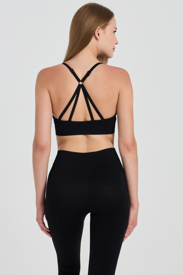Ayar Askılı Sırt Detaylı Destekli Dikişsiz Seamless Spor Büstiyer XS/S - Siyah